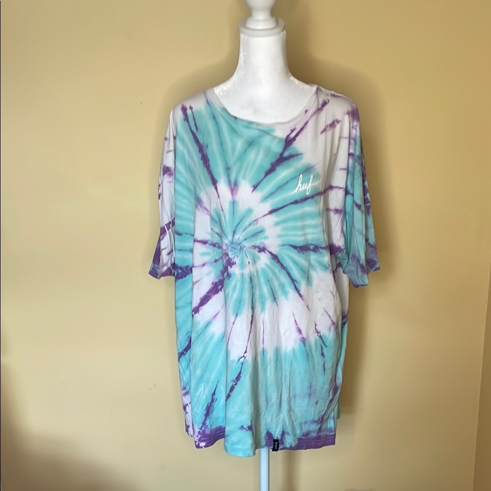 HUF Oversized Blue and Purple Short Sleeve Tee